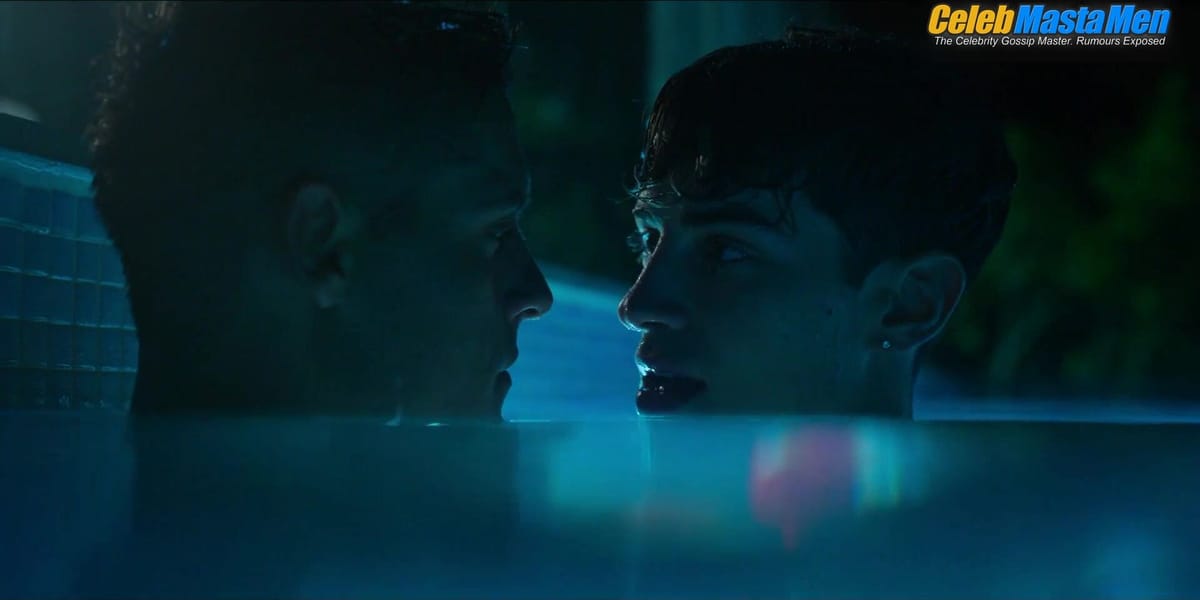 Carloto Cotta and Manu Rios's Shirtless, Gay Scene in Elite